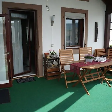 Apartment Familienfreundliche Weingarten In Piesport