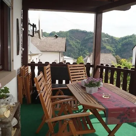 Familienfreundliche Weingarten In Apartment